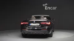 2023 BMW 4-Series 420i M Sport Convertible — фото 4