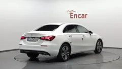 2022 Mercedes-Benz A-Class A220 Sedan — фото 2