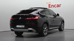2022 BMW X4 xDrive20i xLine — фото 2