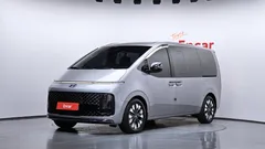 2023 Hyundai Staria Lounge 9-Seater — фото 1
