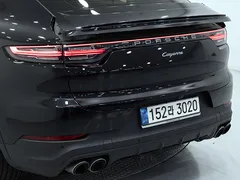 2022 Porsche Cayenne 3.0 E-Hybrid Coupe — фото 16