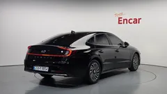 2022 Hyundai Sonata Premium Plus — фото 2