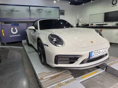 2023 Porsche 911 Carrera 4 GTS Cabriolet — фото 11