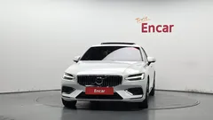 2021 Volvo S60 B5 Inscription, белый — фото 3