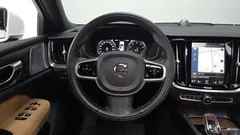 2021 Volvo S60 B5 Inscription, белый — фото 13