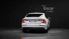 2021 Volvo S60 B5 Inscription, белый — фото 4
