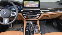 2022 BMW 5-Series 520i M Sport — фото 15