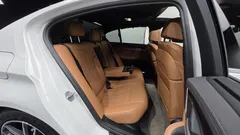 2022 BMW 5-Series 520i M Sport — фото 19