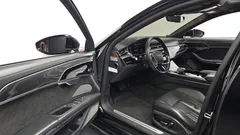2021 Audi A8 60 TFSI Quattro LWB, чёрный — фото 10