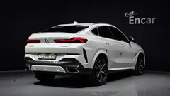2022 BMW X6 xDrive40i M Sport, белый — фото 2