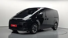 2022 Hyundai Staria 4WD Lounge 9-Seater — фото 1