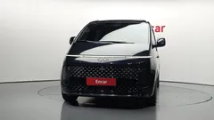 2022 Hyundai Staria 4WD Lounge 9-Seater — фото 3