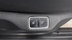 2022 Hyundai Staria 4WD Lounge 9-Seater — фото 18