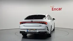 2021 Kia K5 Signature, белый — фото 4