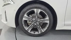 2021 Kia K5 Signature, белый — фото 5