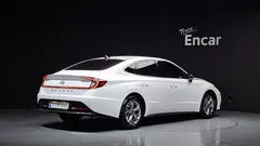 2022 Hyundai Sonata 2.0 — фото 2