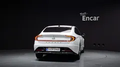 2022 Hyundai Sonata 2.0 — фото 4