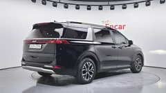 2022 Kia Carnival Diesel 9-Seater Prestige — фото 2