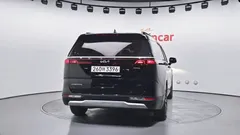 2022 Kia Carnival Diesel 9-Seater Prestige — фото 4