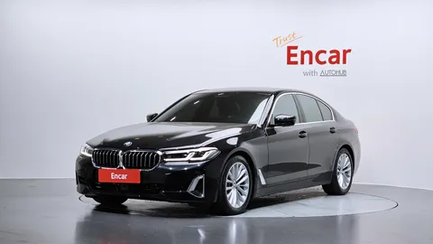 2023 BMW 5-Series 520i Luxury