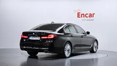 2023 BMW 5-Series 520i Luxury — фото 2