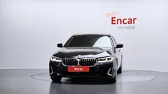 2023 BMW 5-Series 520i Luxury — фото 3