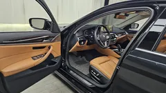 2023 BMW 5-Series 520i Luxury — фото 19