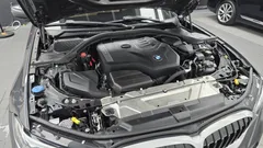 2022 BMW 3-Series 320i M Sport, серый — фото 6