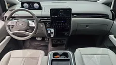 2022 Hyundai Staria Lounge 7-Seater — фото 7