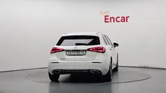 2021 Mercedes-Benz A-Class A220 Hatchback, белый — фото 4