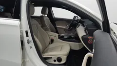2021 Mercedes-Benz A-Class A220 Hatchback, белый — фото 10