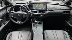 2024 Lexus UX 2.0 F-Sport 2WD, белый — фото 7