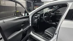 2024 Lexus UX 2.0 F-Sport 2WD, белый — фото 10