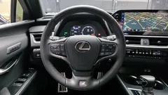 2024 Lexus UX 2.0 F-Sport 2WD, белый — фото 13