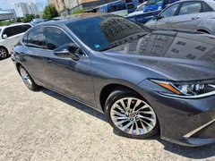 2023 Lexus ES Luxury Plus — фото 13
