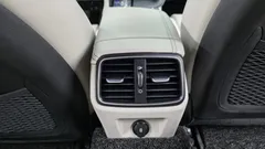 2022 Genesis G70 Gasoline 3.3T 2WD, белый — фото 19
