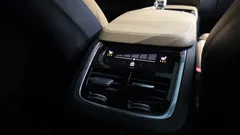 2023 Volvo XC90 B6 Ultimate Bright — фото 19