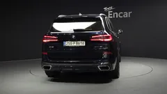 2022 BMW X5 xDrive 40i M Sport — фото 4