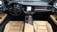 2021 Volvo V60 B5 Pro AWD, белый — фото 7