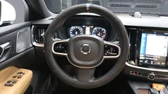 2021 Volvo V60 B5 Pro AWD, белый — фото 13