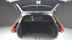 2021 Volvo V60 B5 Pro AWD, белый — фото 20