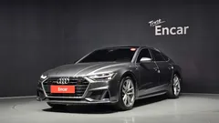 2021 Audi A7 55 TFSI Quattro Premium, серый — фото 1