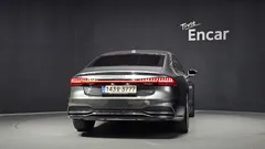 2021 Audi A7 55 TFSI Quattro Premium, серый — фото 4