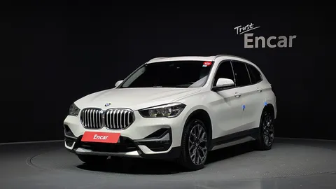 2022 BMW X1 xDrive 20i xLine