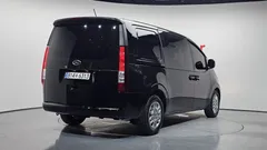 2023 Hyundai Staria Cargo 5-Seater — фото 2