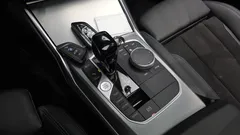 2022 BMW 3-Series 320i M Sport — фото 9