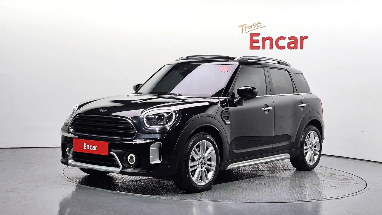 2023 Mini Countryman Classic Plus Launch Pack