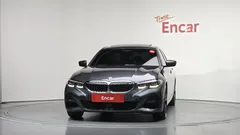 2022 BMW 3-Series 320i M Sport, серый — фото 3