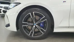 2023 BMW 3-Series 320i M Sport — фото 5