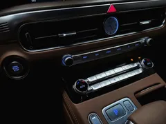 2021 Genesis G90 3.8 AWD, синий — фото 20